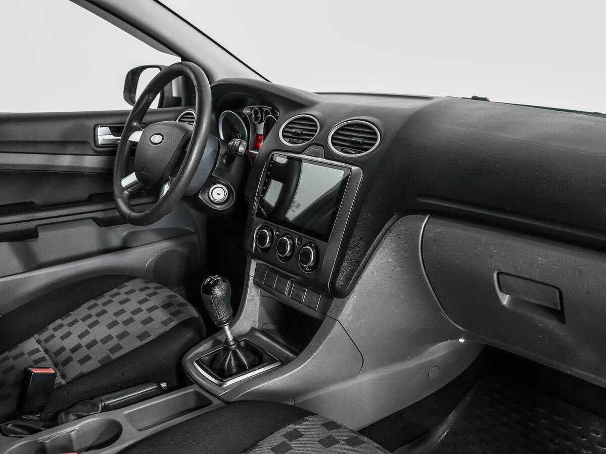 Ford Focus с пробегом — 2008 год. Фото: #10