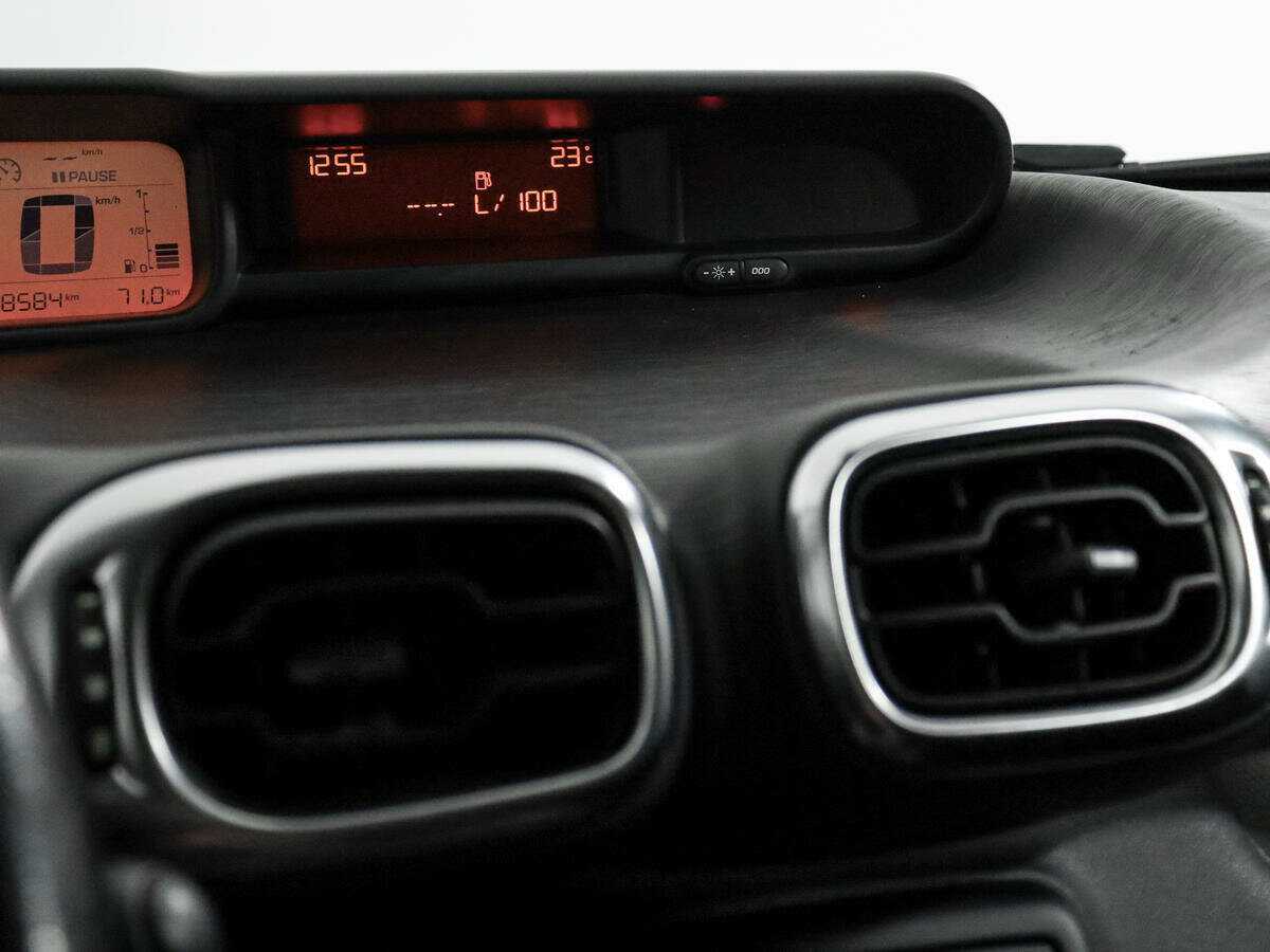 Citroen C3 Picasso с пробегом — 2011 год. Фото: #13