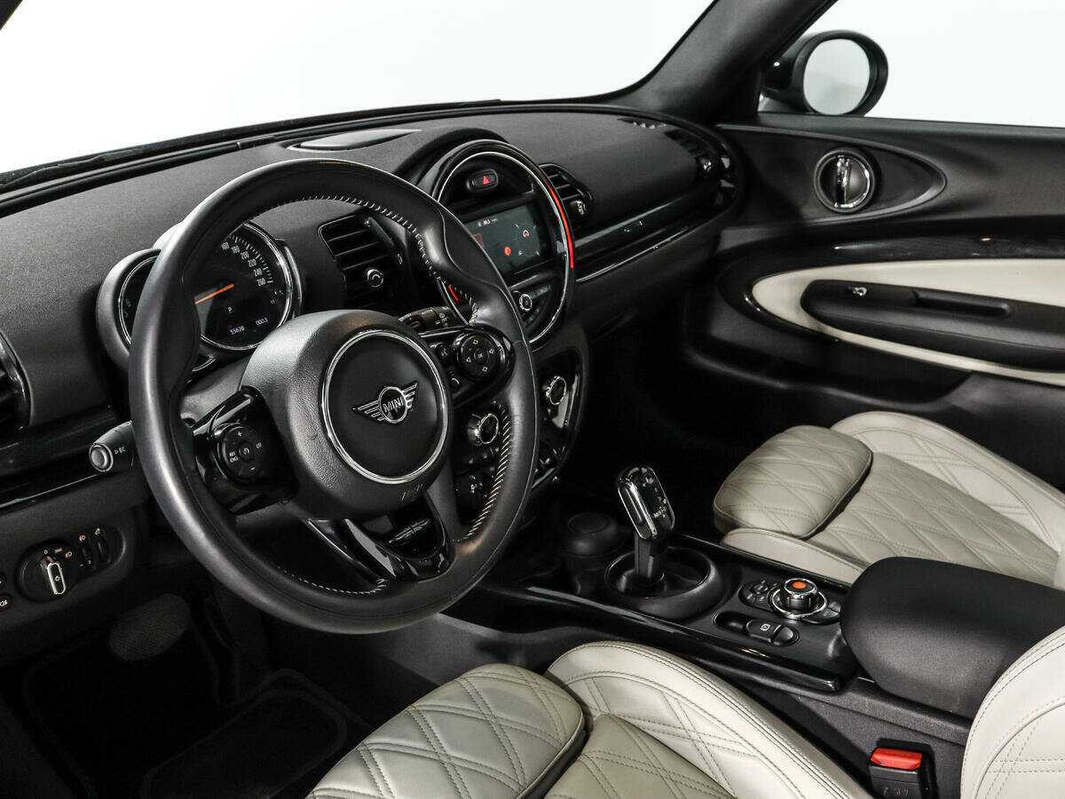 Mini Clubman с пробегом — 2019 год. Фото: #8