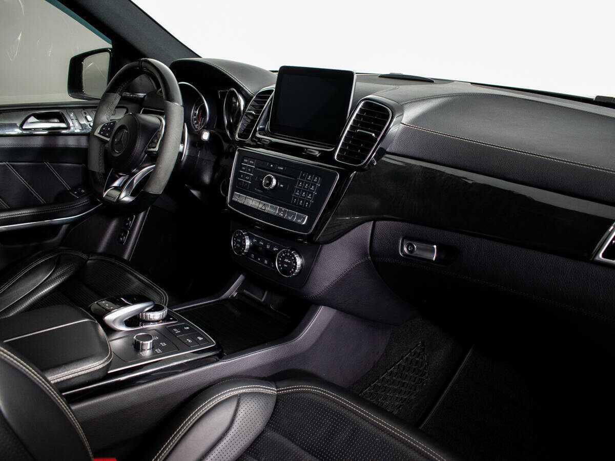 Mercedes-Benz GLS AMG с пробегом — 2016 год. Фото: #8
