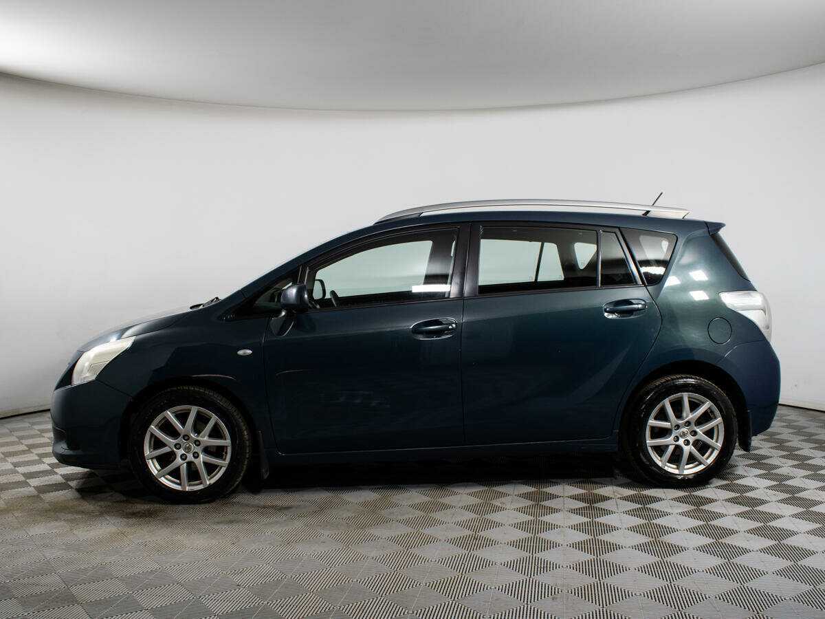 Toyota Verso с пробегом — 2010 год. Фото: #8