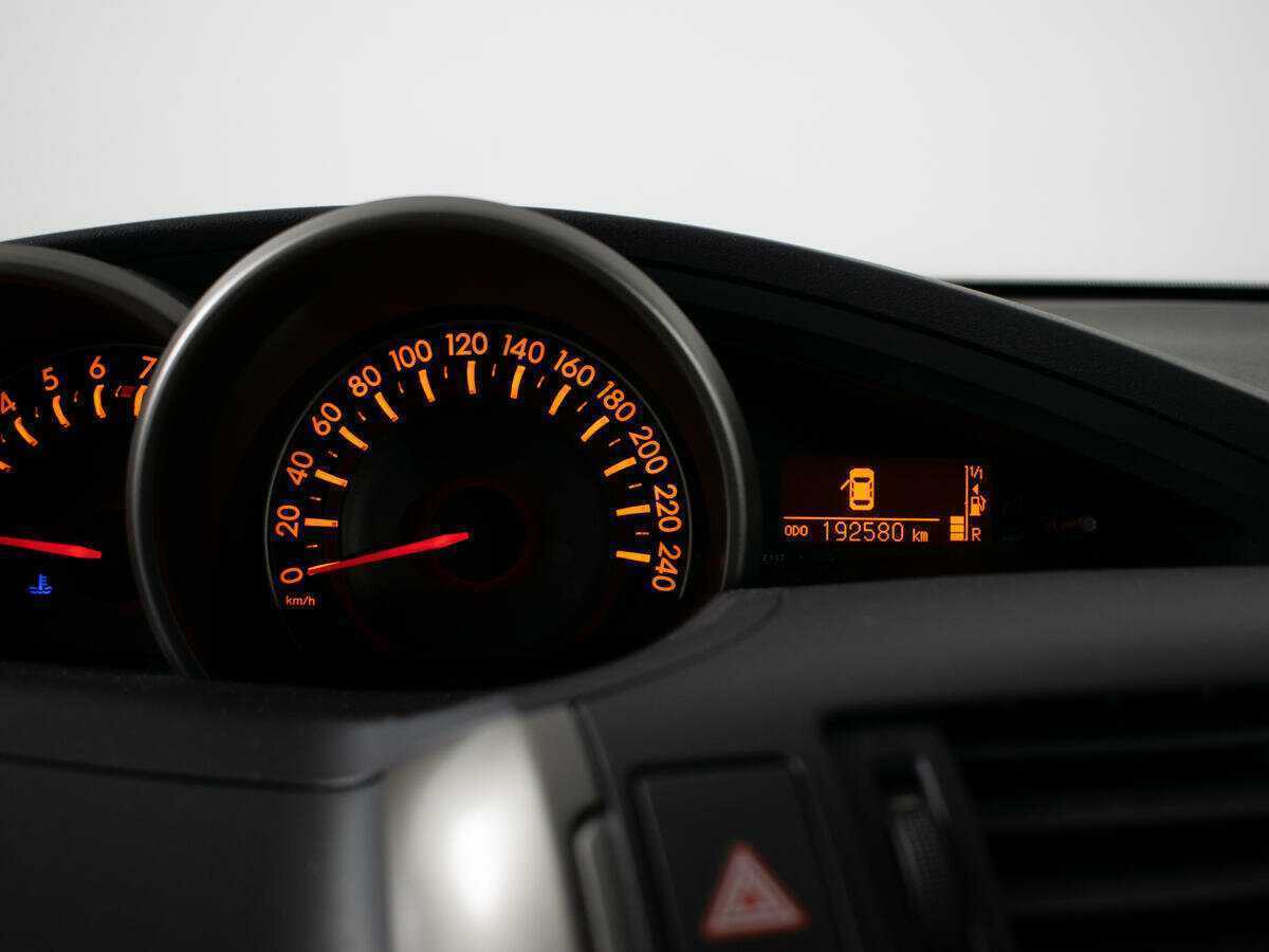 Toyota Verso с пробегом — 2010 год. Фото: #12