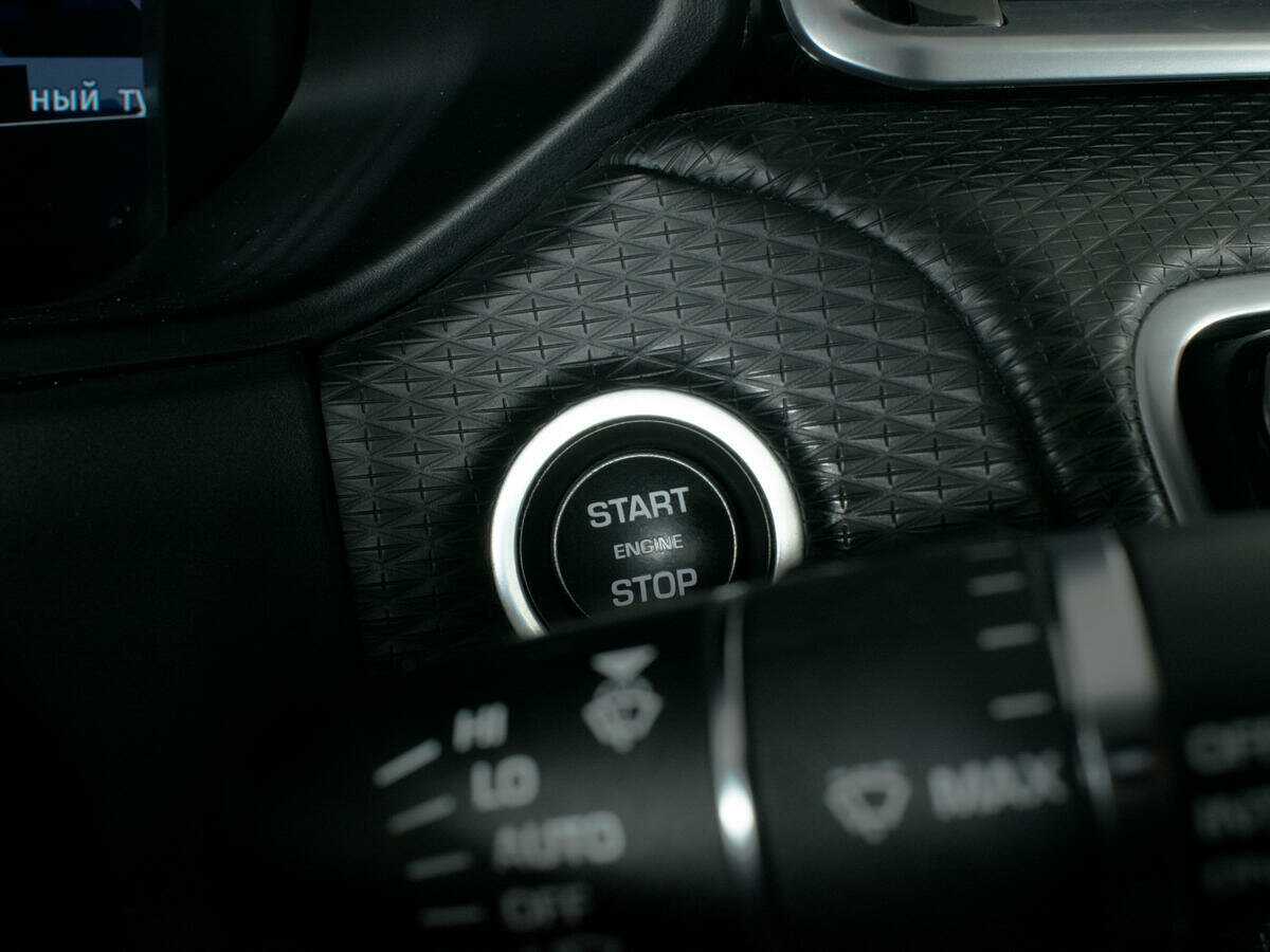 Land Rover Range Rover Velar с пробегом — 2017 год. Фото: #16