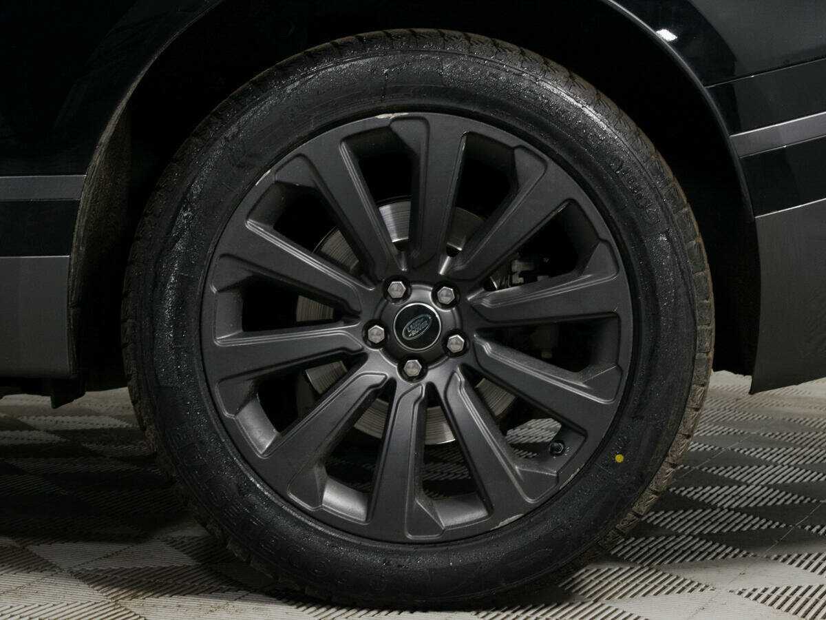 Land Rover Range Rover Velar с пробегом — 2017 год. Фото: #20