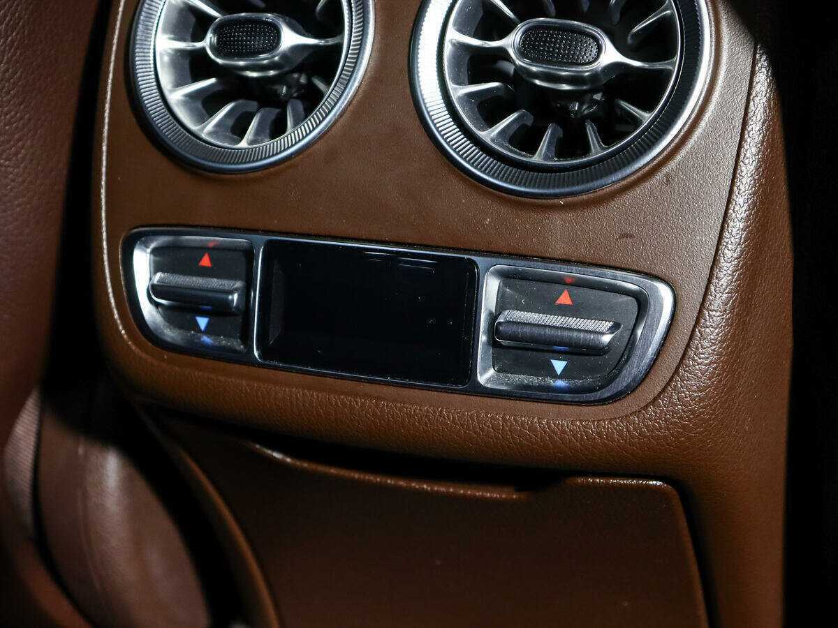 Mercedes-Benz CLS с пробегом — 2018 год. Фото: #14