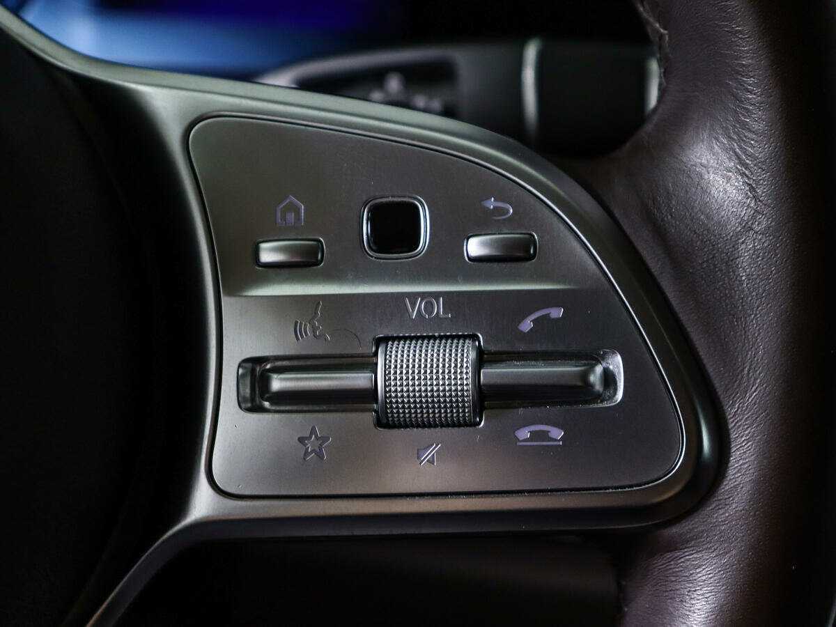 Mercedes-Benz CLS с пробегом — 2018 год. Фото: #26