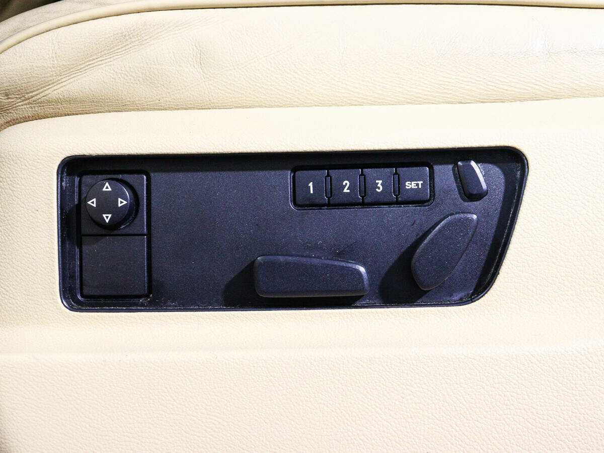 Volkswagen Touareg с пробегом — 2008 год. Фото: #20