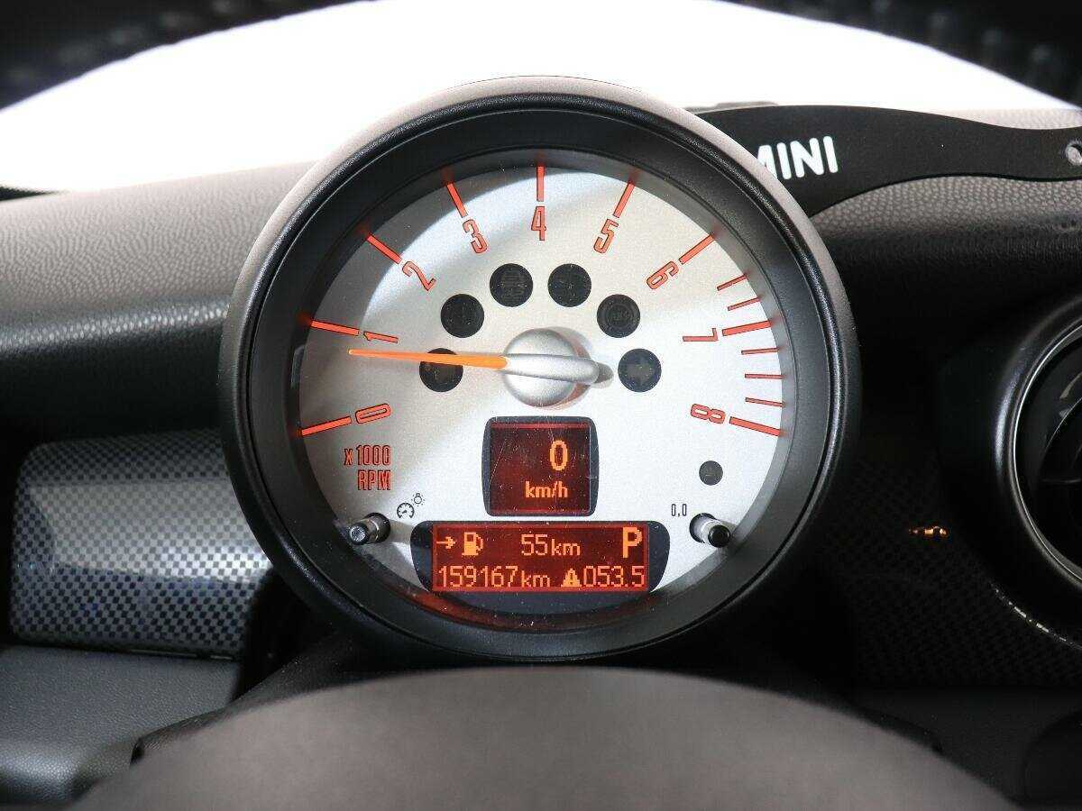 Mini Hatch с пробегом — 2011 год. Фото: #8