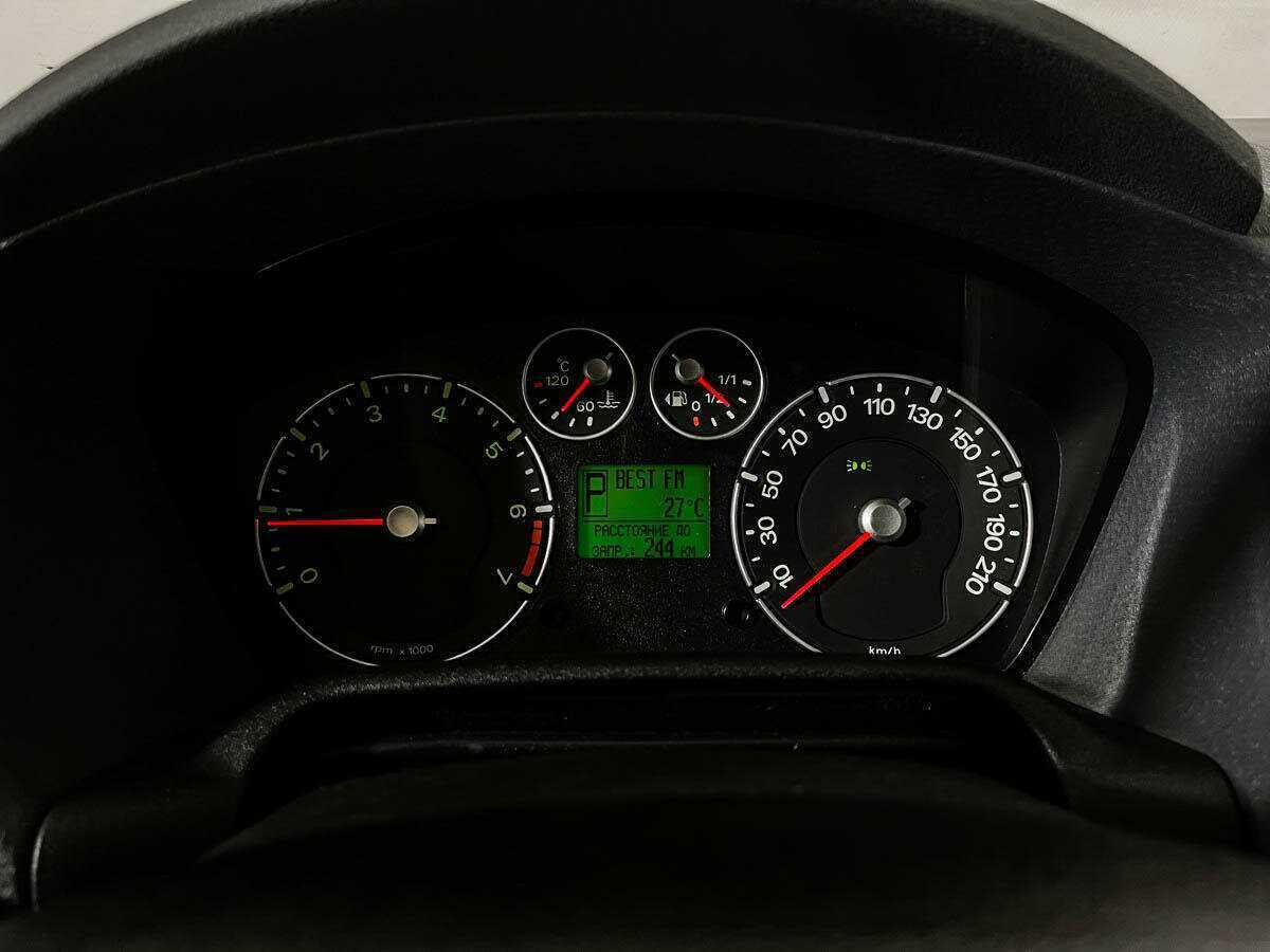 Ford Fusion с пробегом — 2012 год. Фото: #8