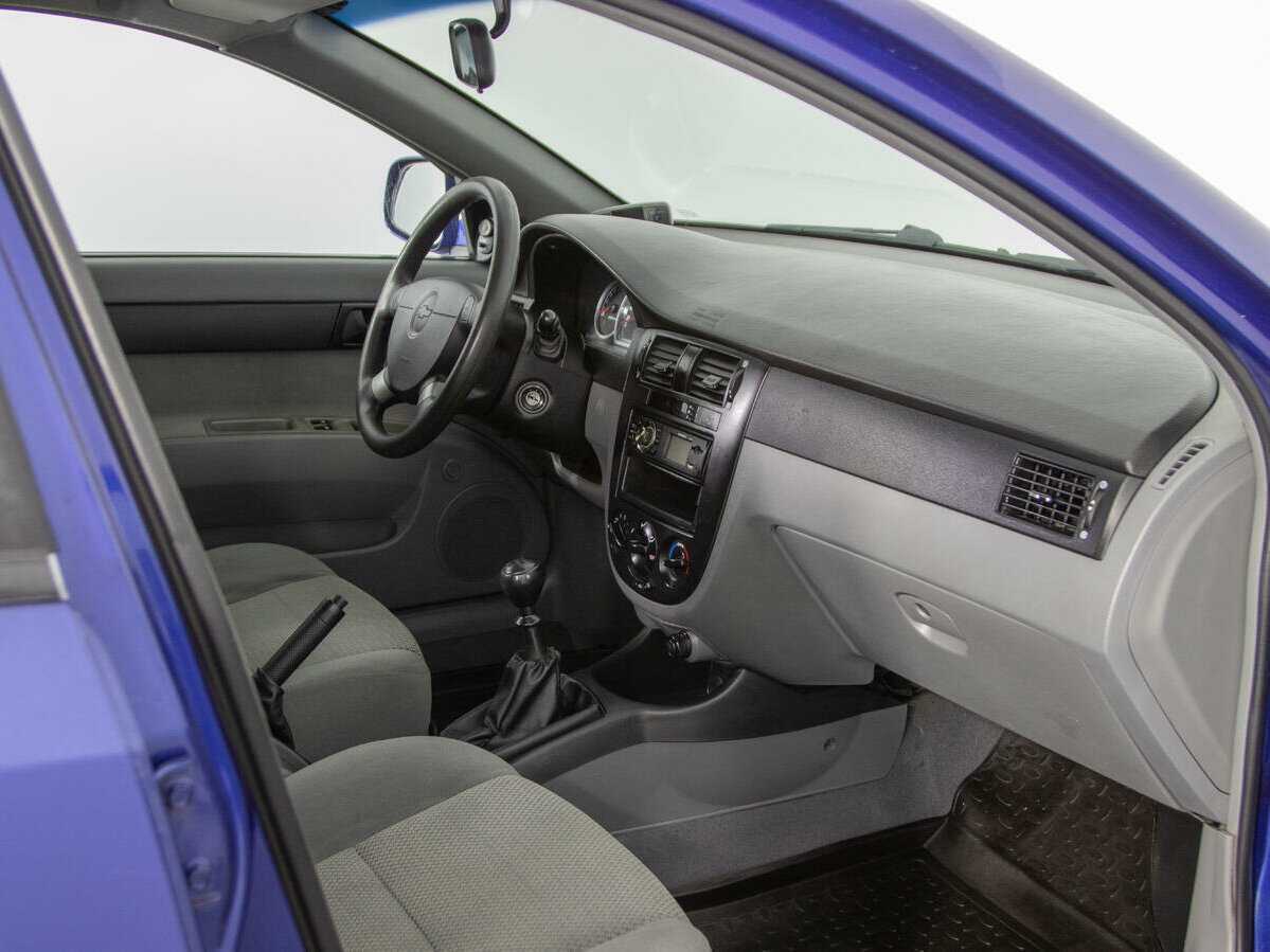 Chevrolet Lacetti с пробегом — 2010 год. Фото: #8