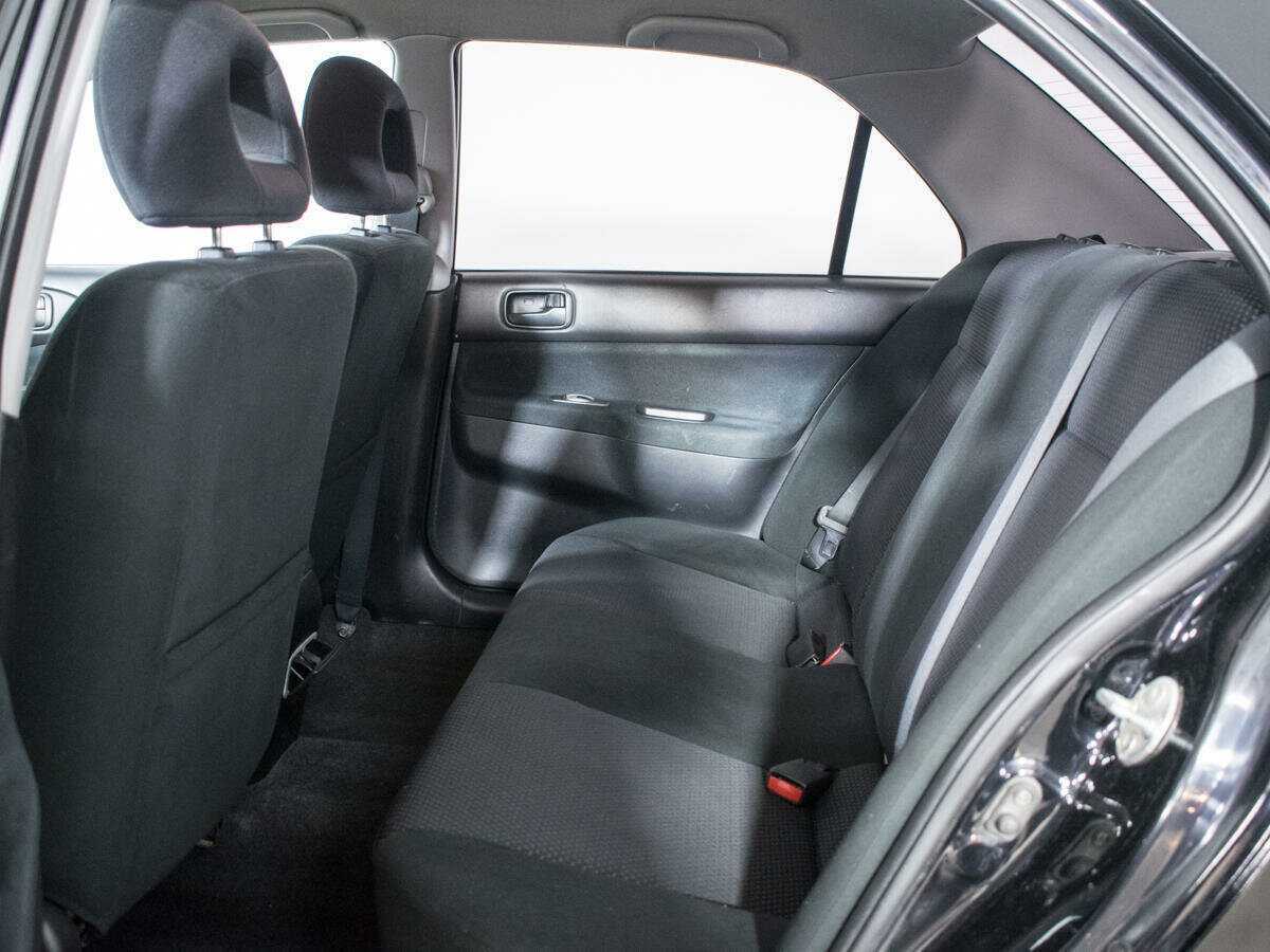 Mitsubishi Lancer с пробегом — 2009 год. Фото: #9