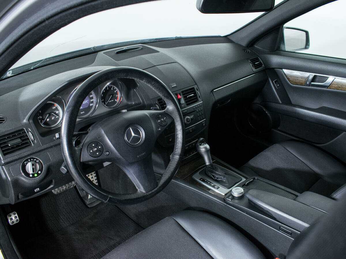 Mercedes-Benz C-Класс с пробегом — 2009 год. Фото: #12