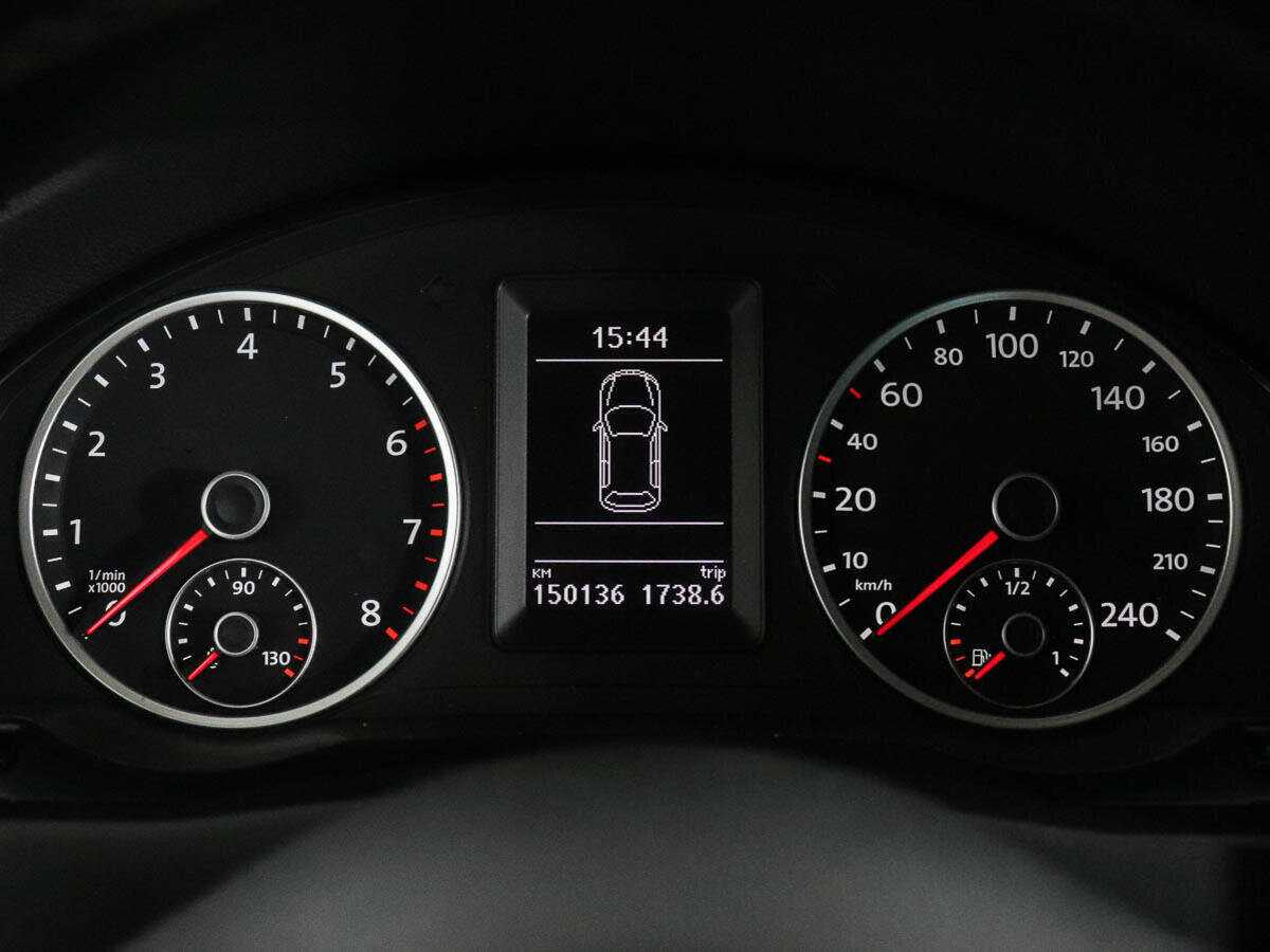 Volkswagen Tiguan с пробегом — 2011 год. Фото: #8