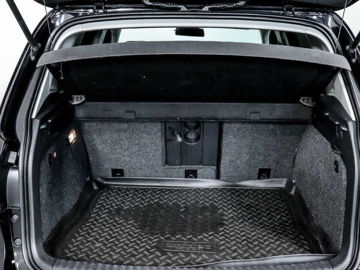 Volkswagen Tiguan с пробегом — 2011 год. Фото: #13