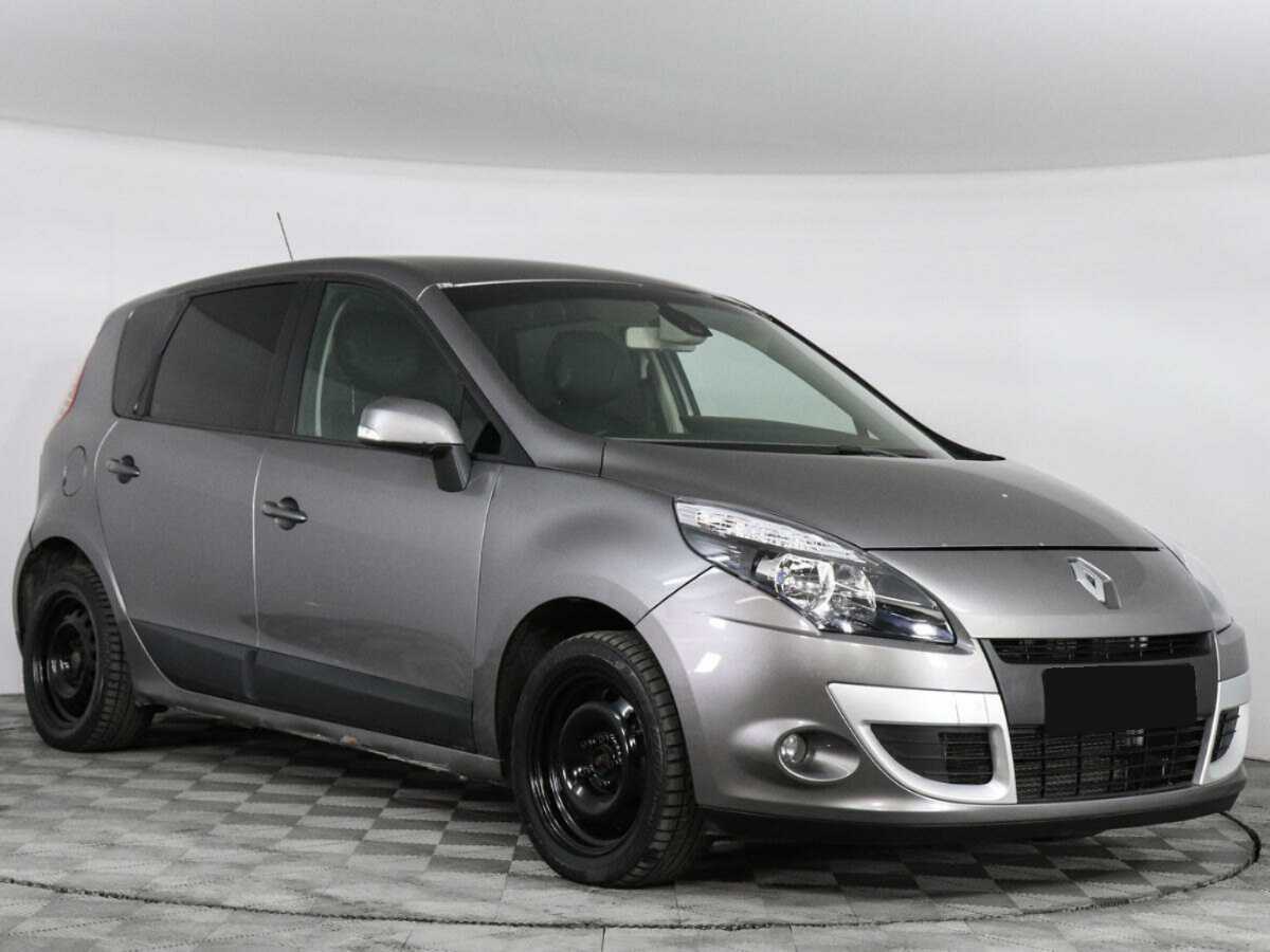 Renault Scenic с пробегом — 2010 год. Фото: #1