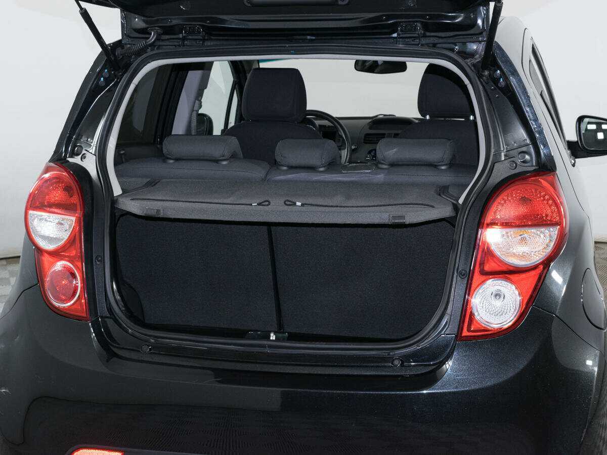 Chevrolet Spark с пробегом — 2013 год. Фото: #8