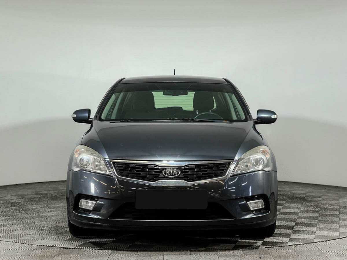 Kia Ceed с пробегом — 2011 год. Фото: #1