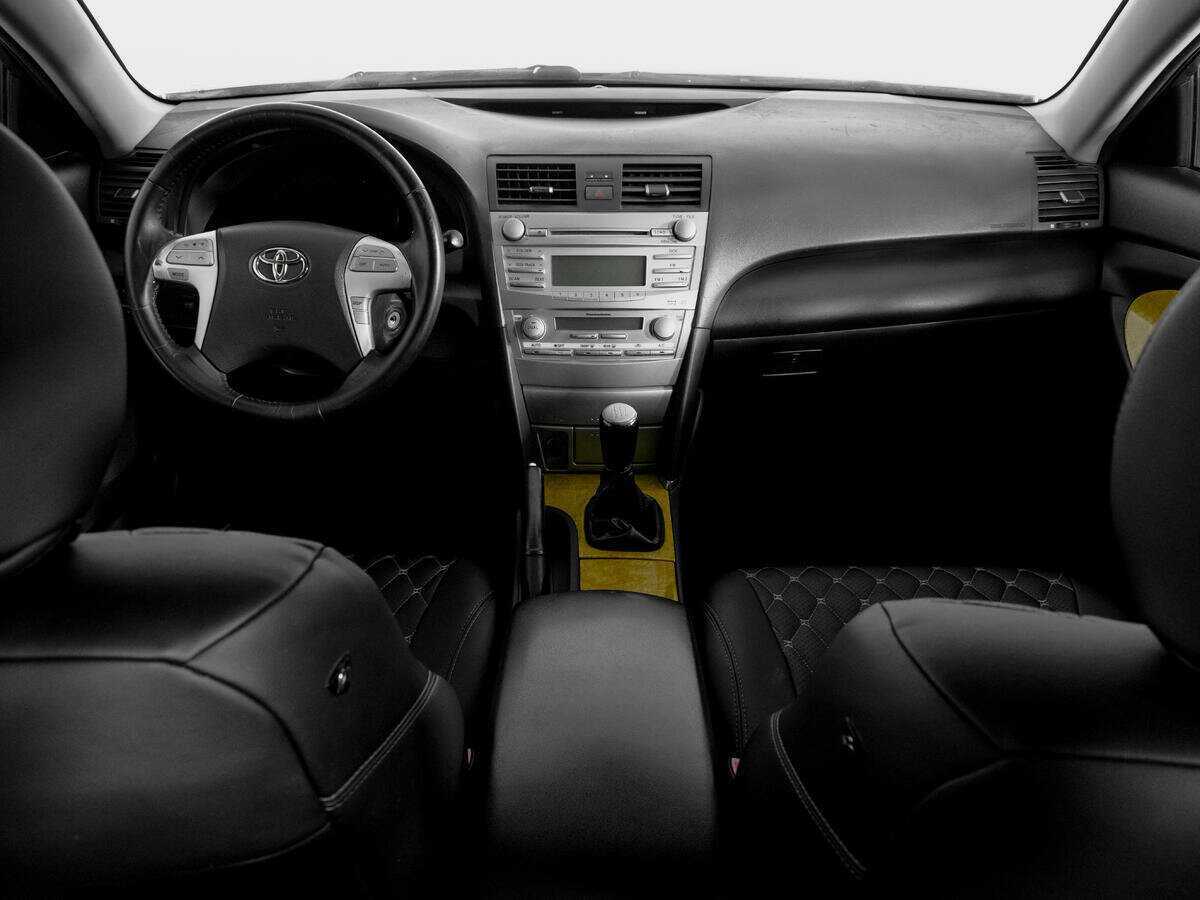 Toyota Camry с пробегом — 2006 год. Фото: #11