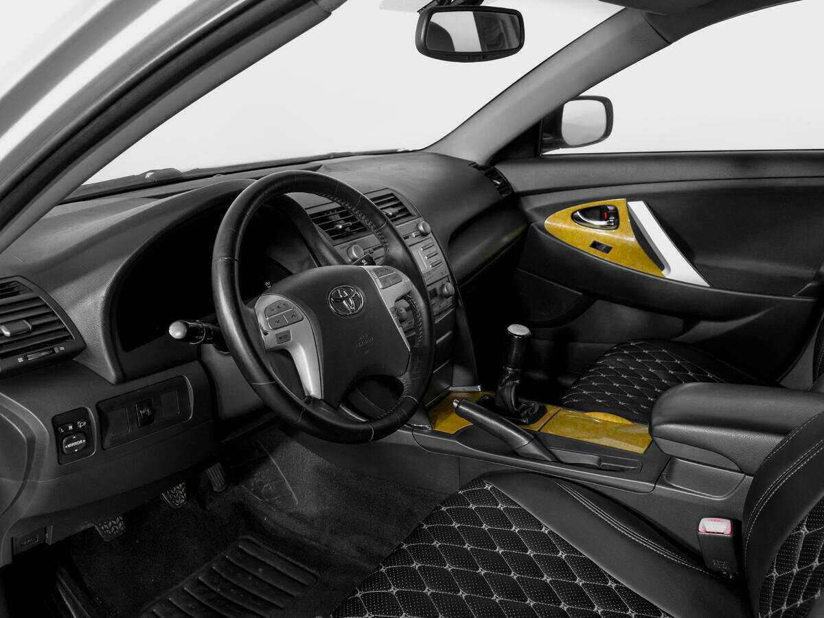 Toyota Camry с пробегом — 2006 год. Фото: #14