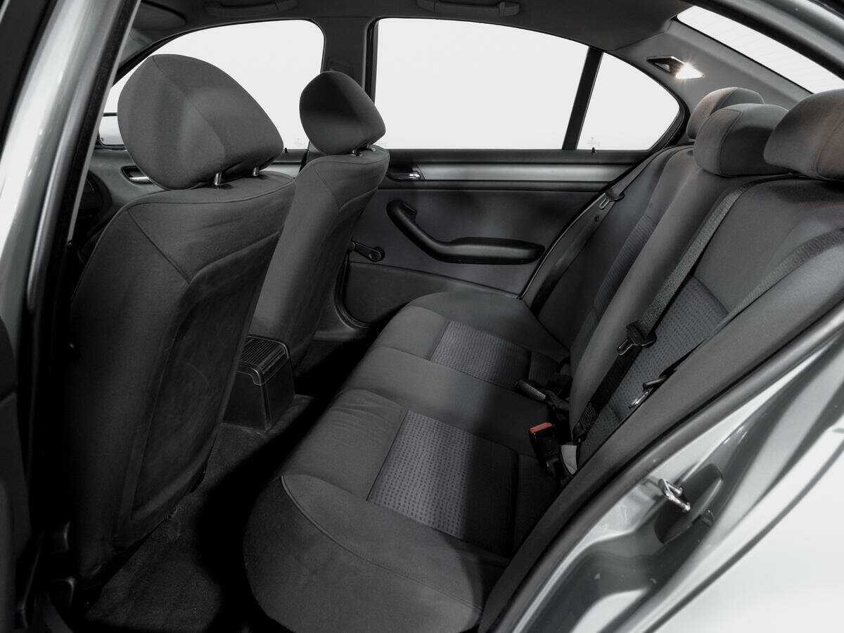 BMW 3 серии с пробегом — 2004 год. Фото: #9