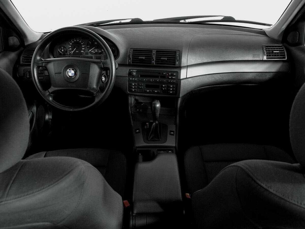 BMW 3 серии с пробегом — 2004 год. Фото: #11