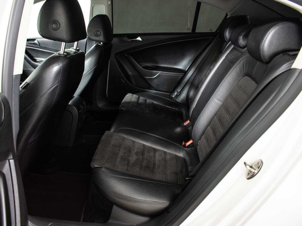 Volkswagen Passat с пробегом — 2010 год. Фото: #9