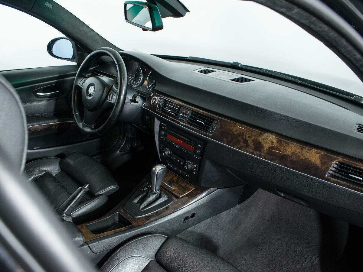 BMW 3 серии с пробегом — 2005 год. Фото: #8