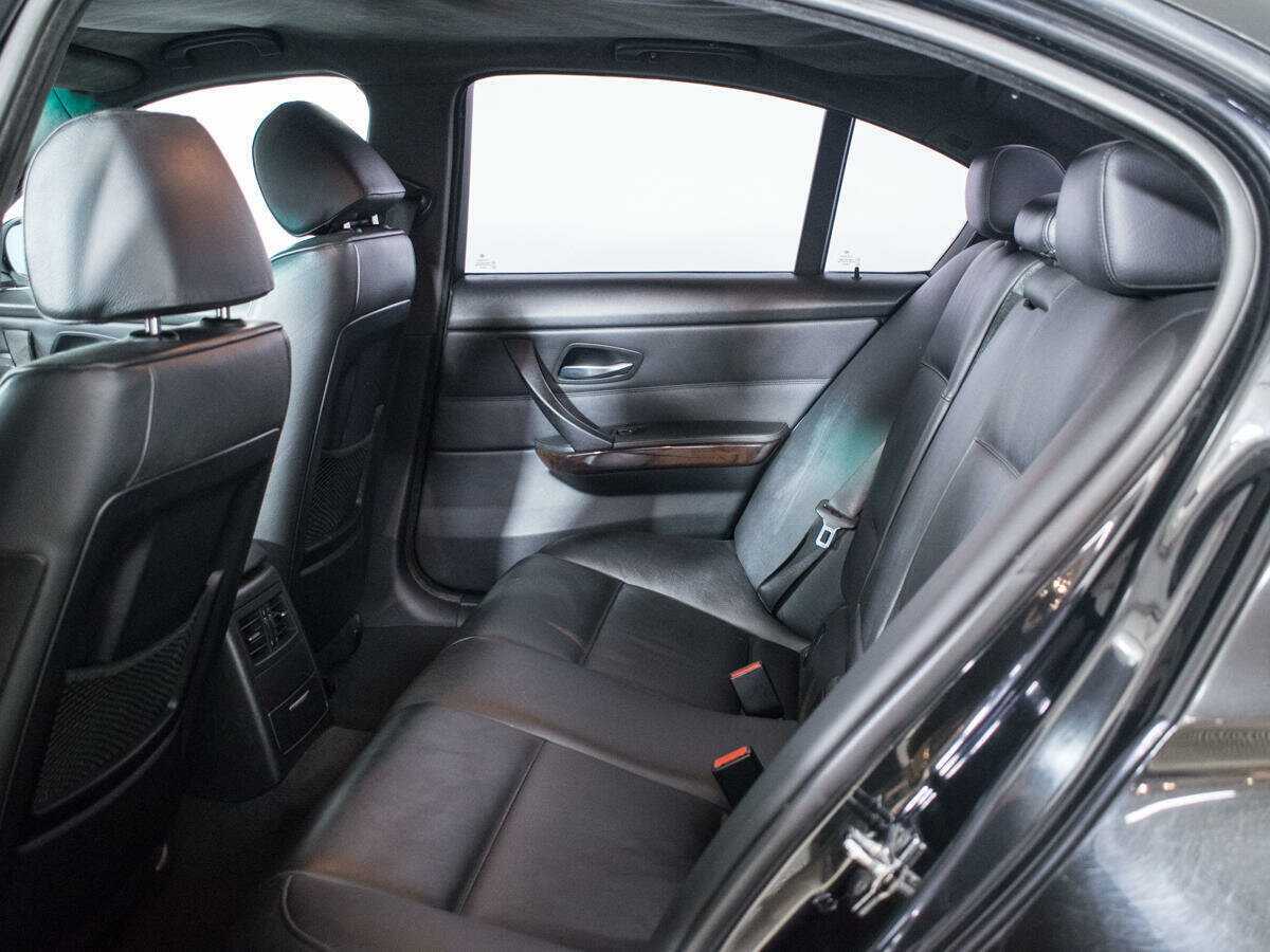 BMW 3 серии с пробегом — 2005 год. Фото: #9