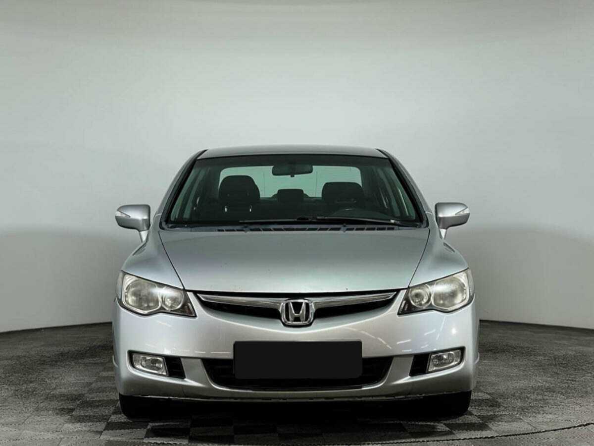 Honda Civic с пробегом — 2006 год. Фото: #1