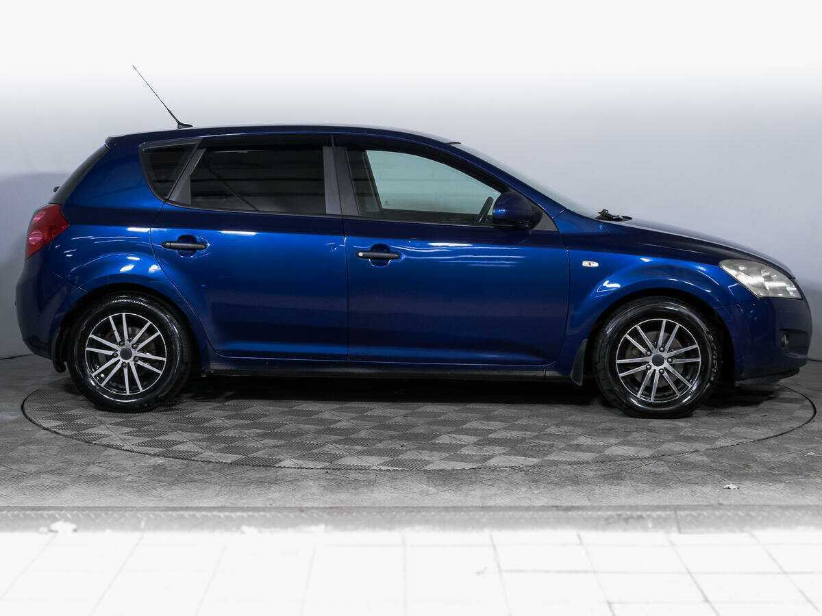 Kia Ceed с пробегом — 2009 год. Фото: #3