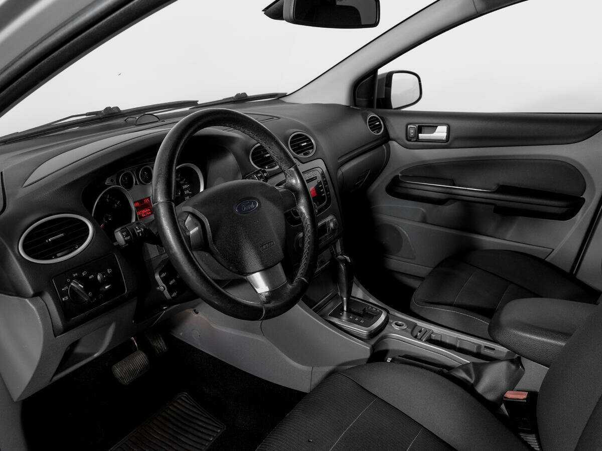 Ford Focus с пробегом — 2010 год. Фото: #14