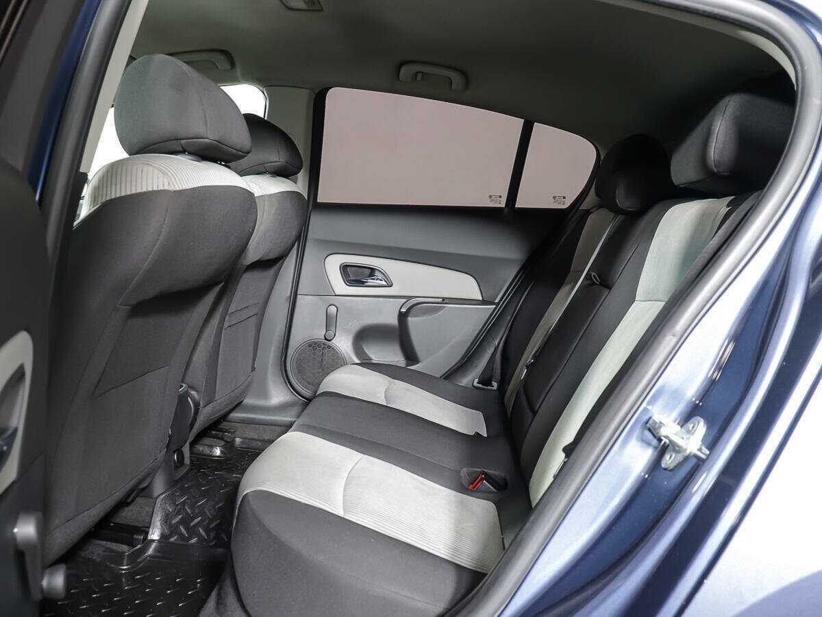 Chevrolet Cruze с пробегом — 2014 год. Фото: #11
