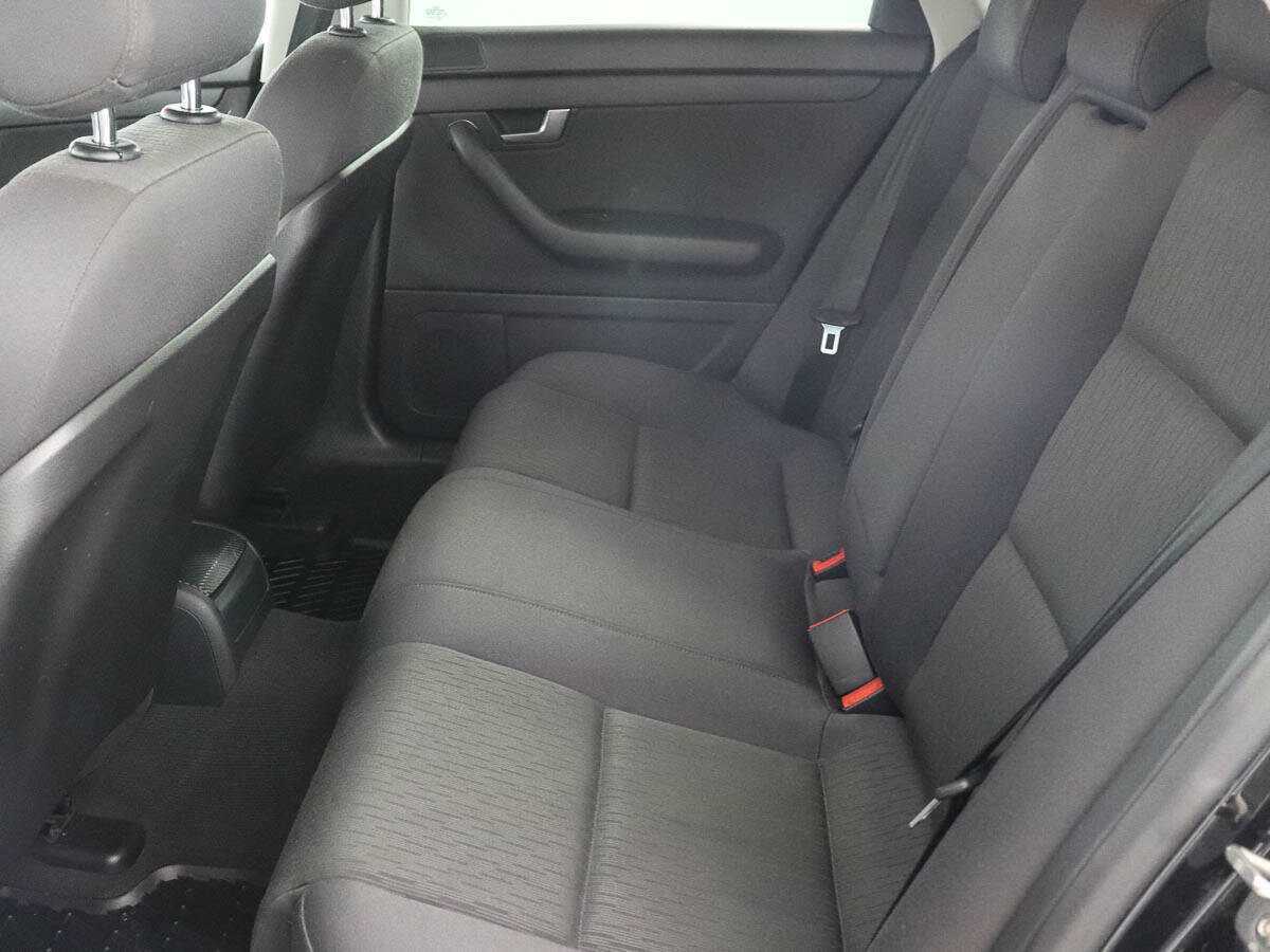 Audi A4 с пробегом — 2005 год. Фото: #8