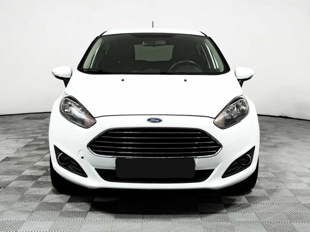 Ford Fiesta с пробегом — 2016 год. Фото: #1