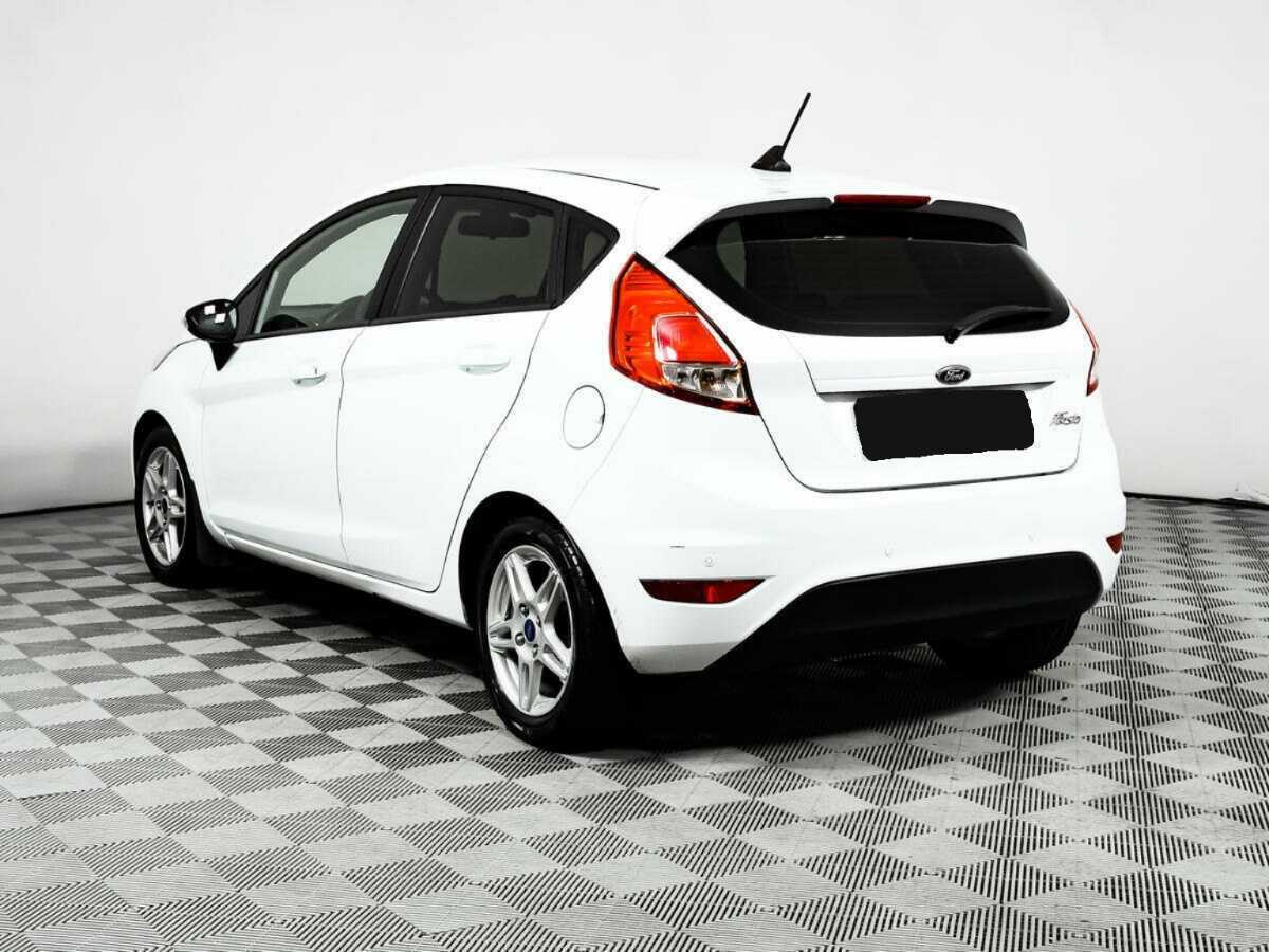 Ford Fiesta с пробегом — 2016 год. Фото: #6