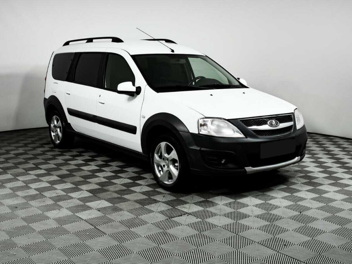 Lada (ВАЗ) Largus с пробегом — 2018 год. Фото: #2