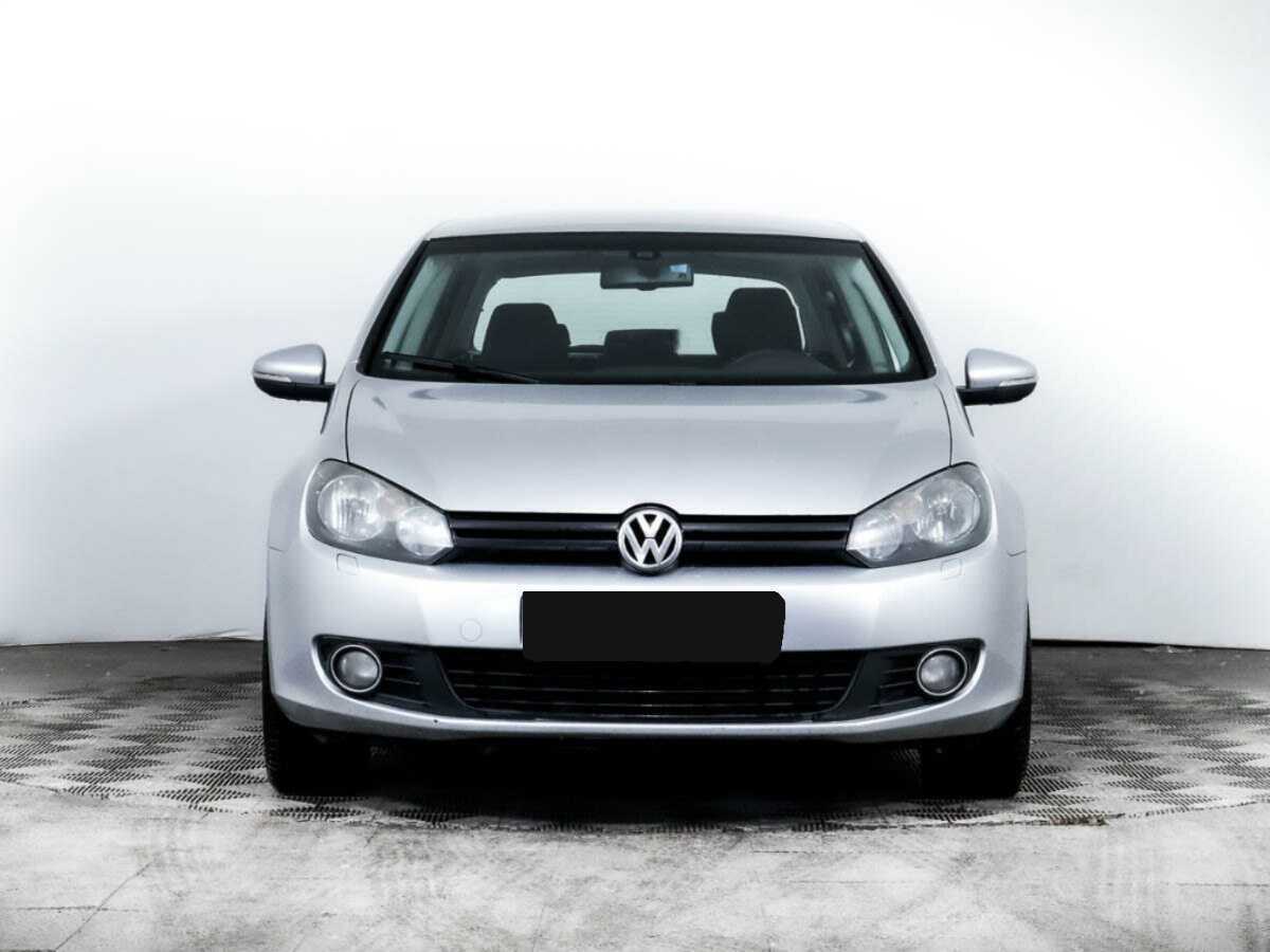 Volkswagen Golf с пробегом — 2011 год. Фото: #1