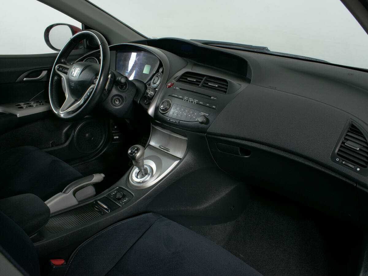 Honda Civic с пробегом — 2008 год. Фото: #6