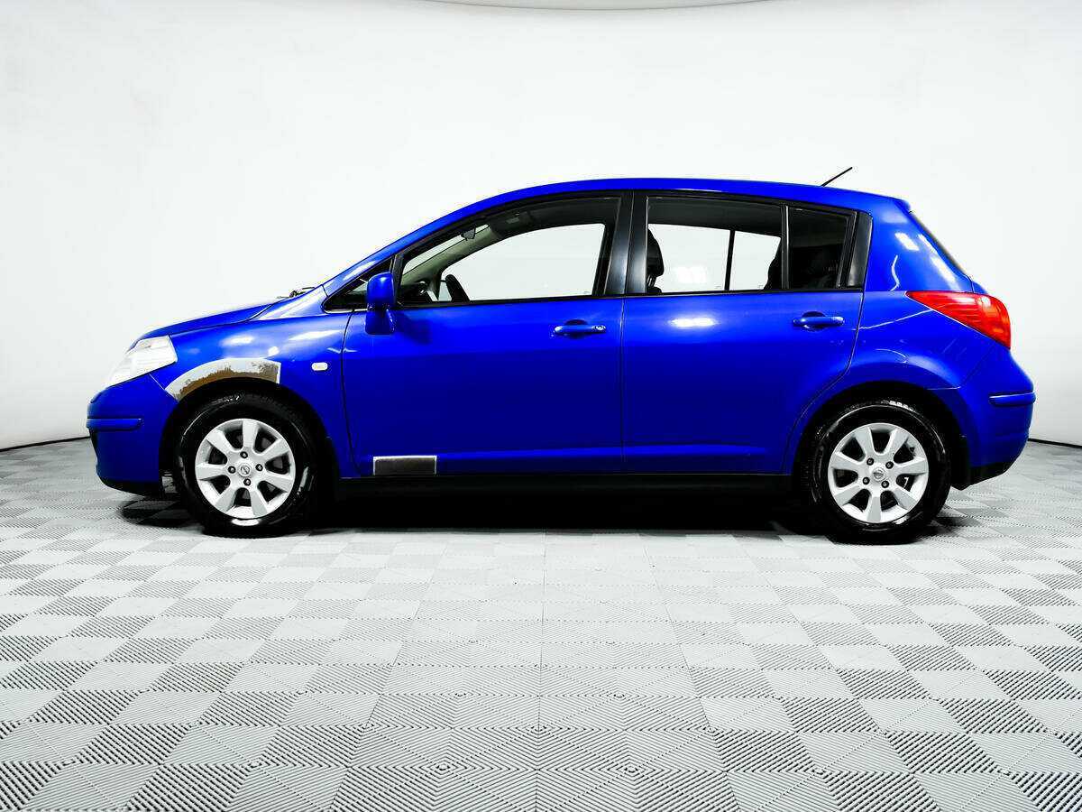 Nissan Tiida с пробегом — 2007 год. Фото: #7