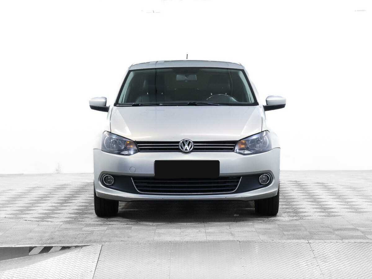 Volkswagen Polo с пробегом — 2011 год. Фото: #1