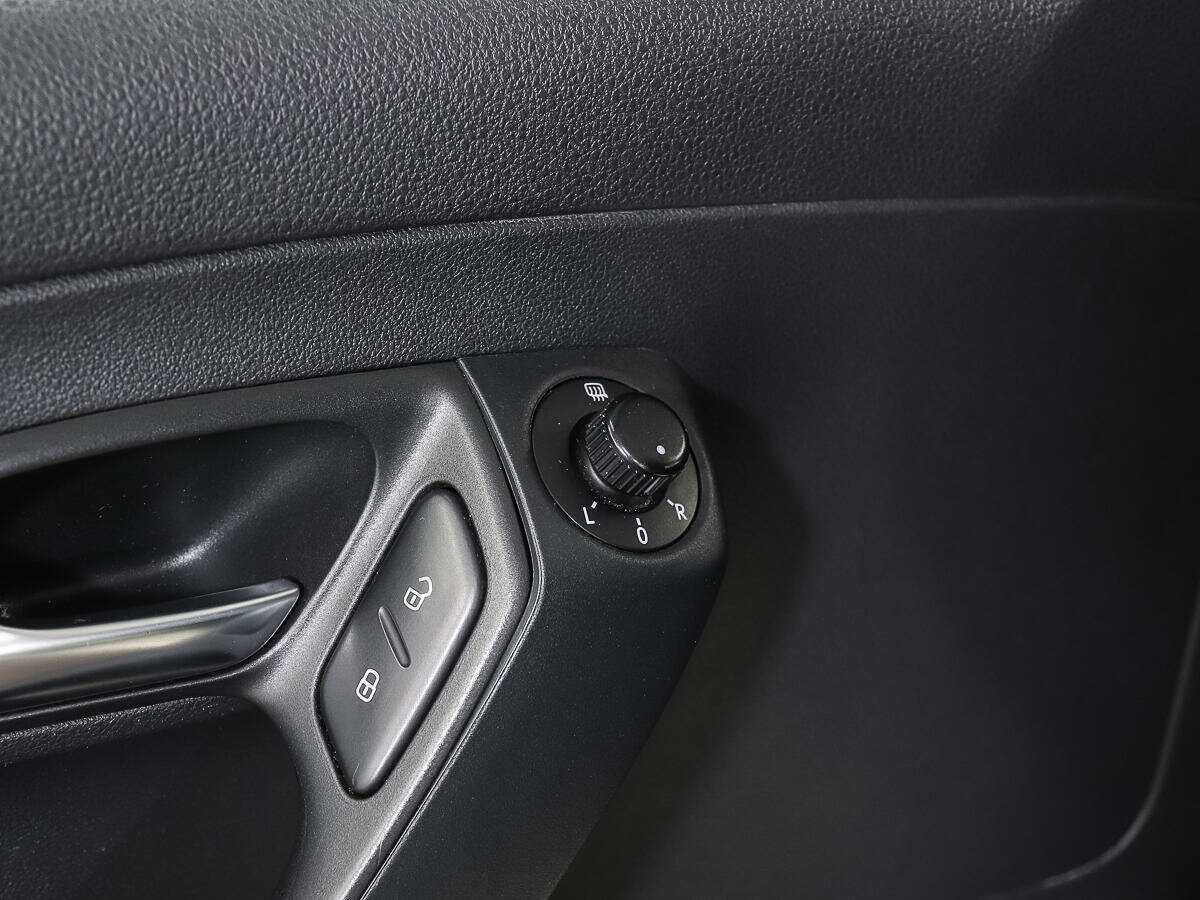 Volkswagen Polo с пробегом — 2011 год. Фото: #14