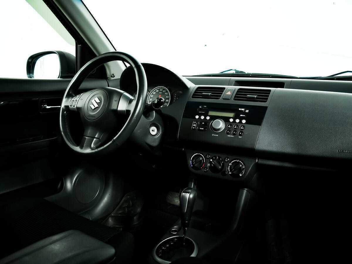 Suzuki Swift с пробегом — 2008 год. Фото: #9