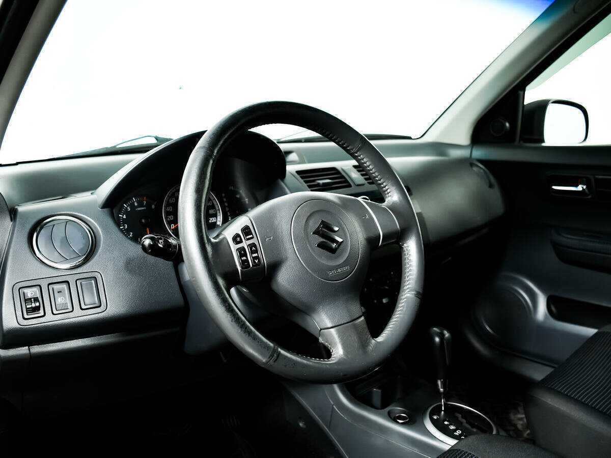 Suzuki Swift с пробегом — 2008 год. Фото: #12