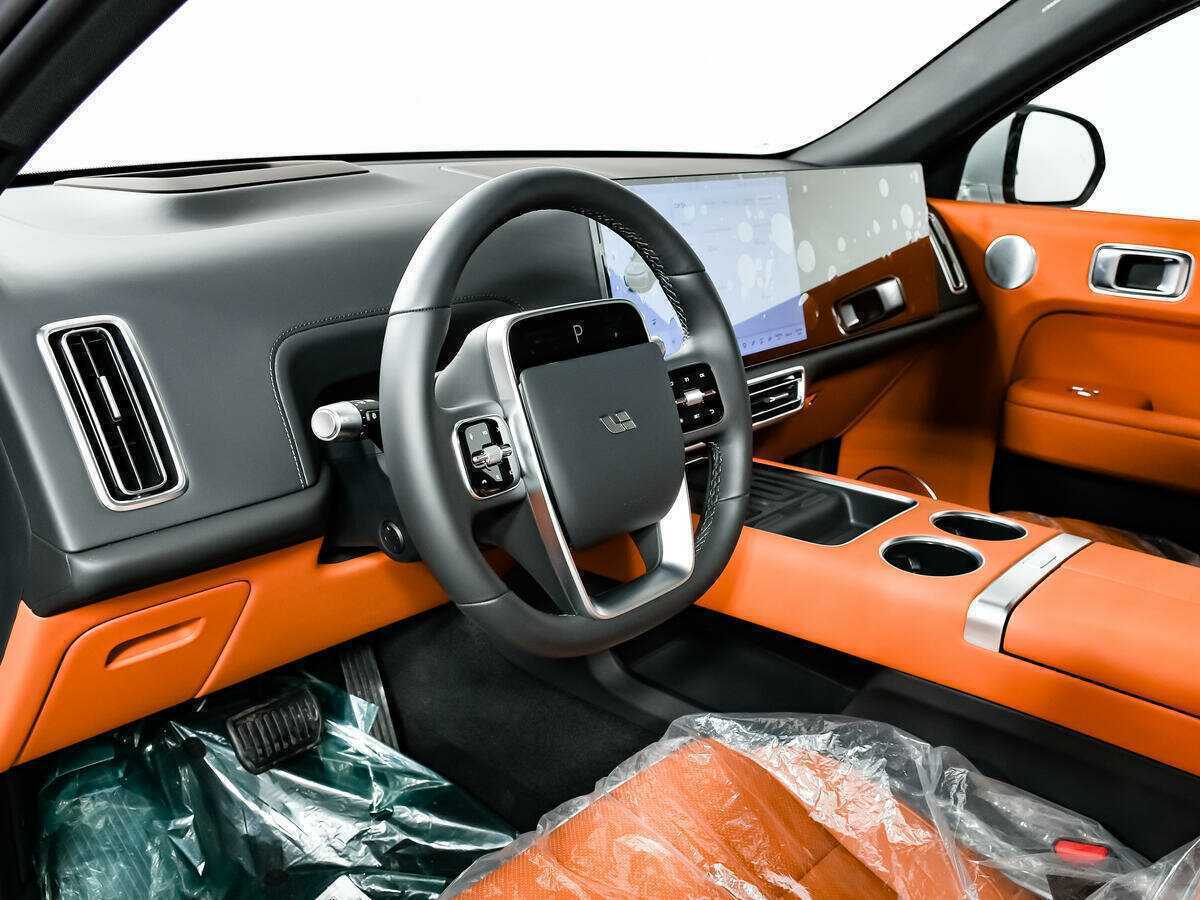 LiXiang L7 с пробегом — 2024 год. Фото: #10