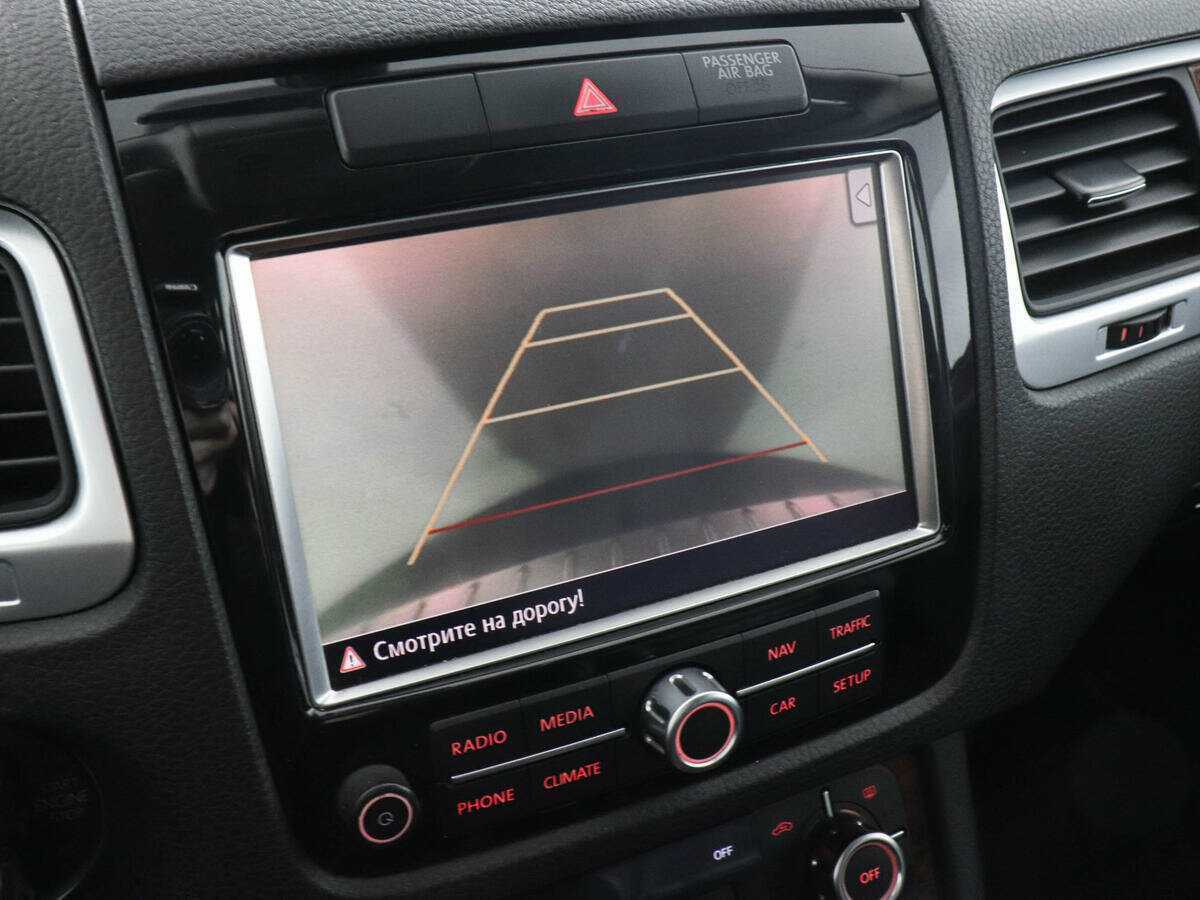 Volkswagen Touareg с пробегом — 2010 год. Фото: #12