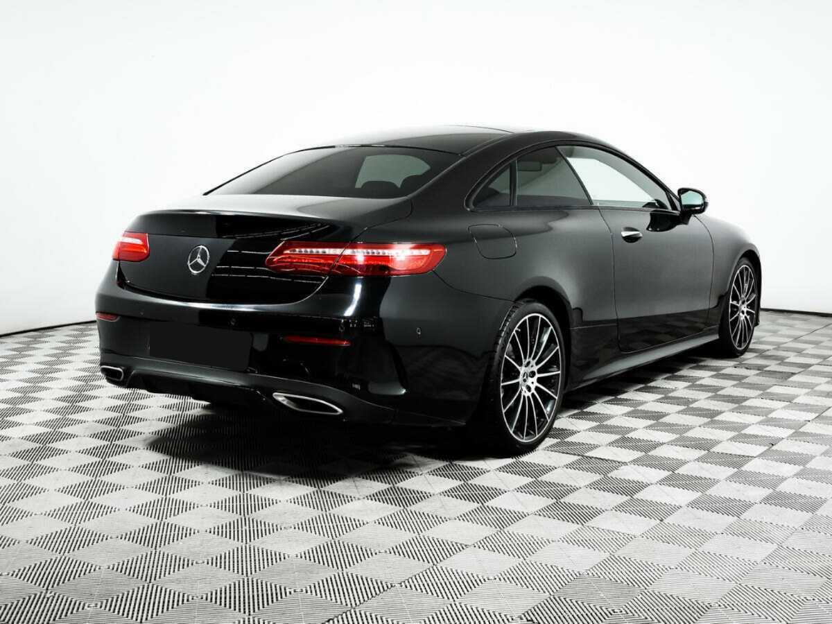 Mercedes-Benz E-Класс с пробегом — 2018 год. Фото: #3