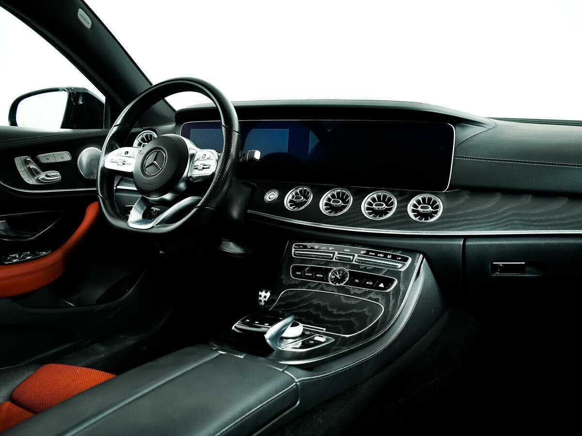 Mercedes-Benz E-Класс с пробегом — 2018 год. Фото: #6