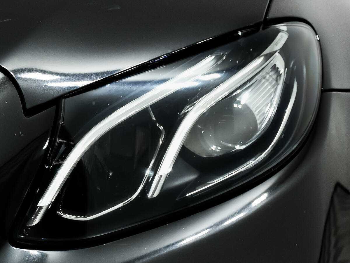 Mercedes-Benz E-Класс с пробегом — 2018 год. Фото: #12