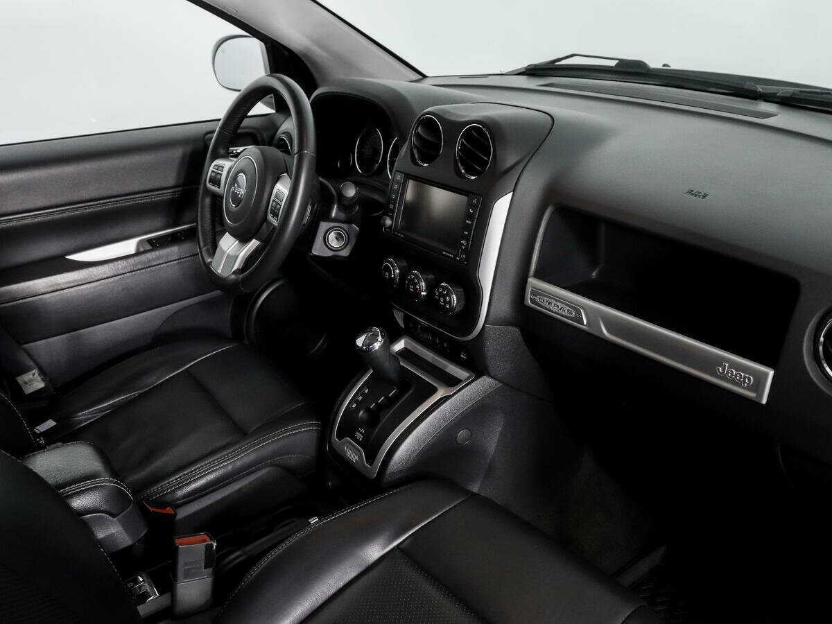 Jeep Compass с пробегом — 2014 год. Фото: #10