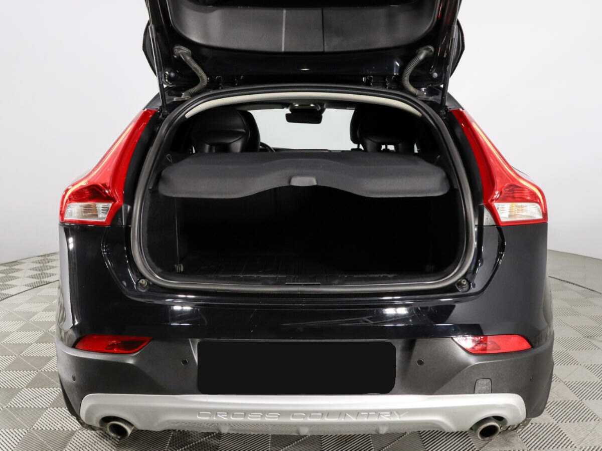 Volvo V40 Cross Country с пробегом — 2017 год. Фото: #10